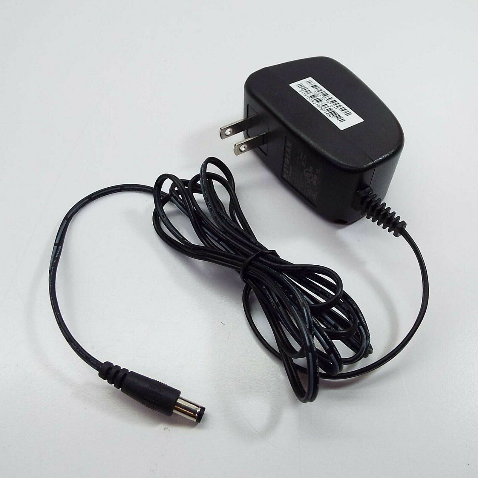 NEW NETGEAR 332-10797-01 AC ADAPTER 12V 2.5A for NETGEAR C3200 NEW NETGEAR 332-10797-01 AC ADAPTER 12V 2.5A for NETGEAR C3200